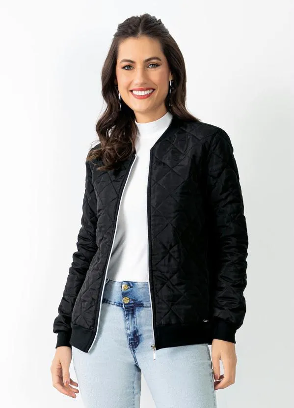 Quintess Jaqueta Preta com Abertura em Zíper