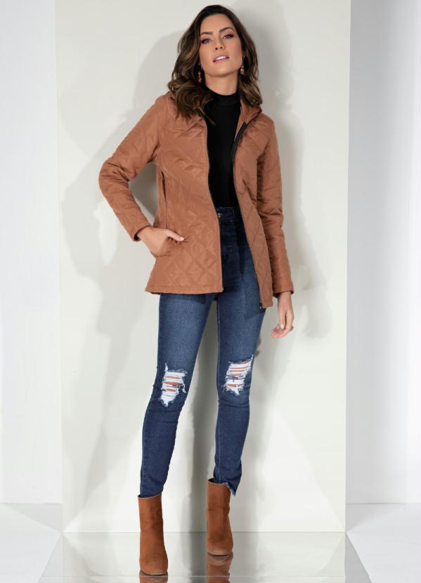 Quintess - Jaqueta Puff Marrom com Capuz e Bolsos 5