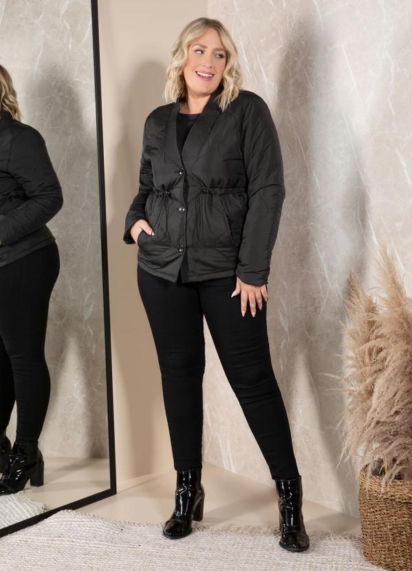 Quintess - Jaqueta Puff Preta com Regulador na Cintura 7