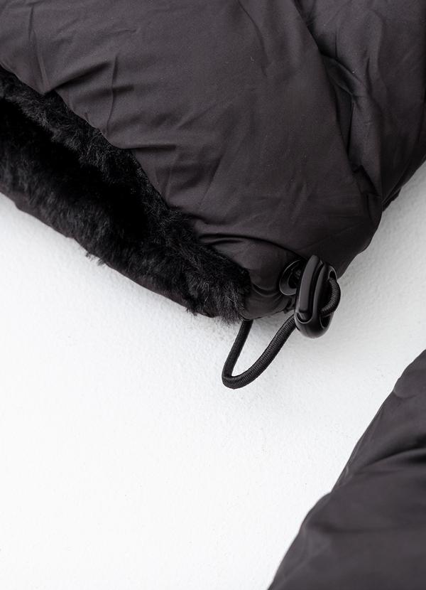 Quintess - Jaqueta Puffer Dupla Face Preto em Matelassê 10