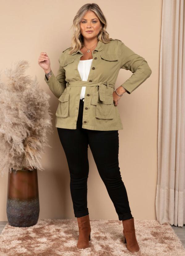 Quintess - Parka Verde com Bolsos Cargo e Faixa 10