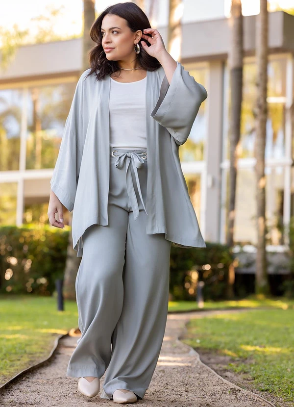 Quintess - Kimono Cinza Claro em Viscose Plana Sarjada 14
