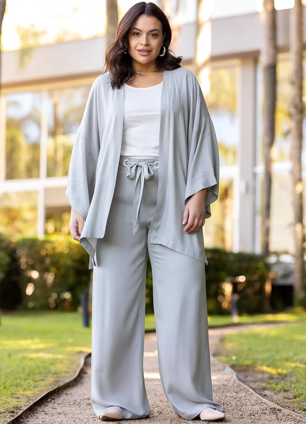 Quintess - Kimono Cinza Claro em Viscose Plana Sarjada 15