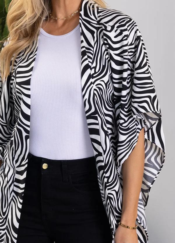 Quintess - Kimono Zebra em Crepe Plano 7