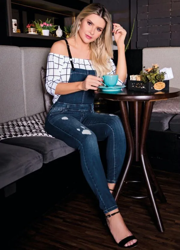 Sawary Jeans - Jardineira Sawary Jeans Destroyed com Suspensóri 7