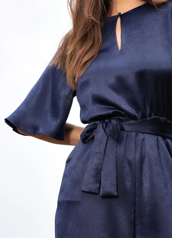 Quintess - Macacão Azul Marinho em Crepe Plano Aveludado 3