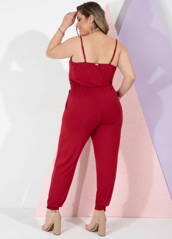 Quintess - Macacão Bordô com Decote Degagê e Bolsos 5