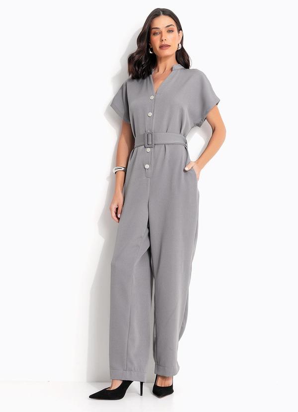 Macac�o Cinza em Crepe Plano