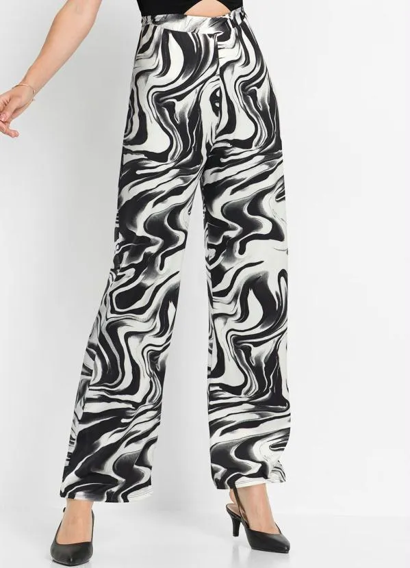 bonprix - Macacão com Recorte Preto e Branco 5