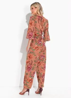 Moda Pop - Macacão Floral Marrom com Amarração  e Faixa - MODA POP