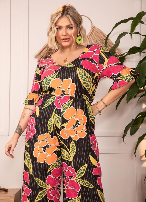 Quintess - Macacão Floral Preto em Malha de Viscose 7