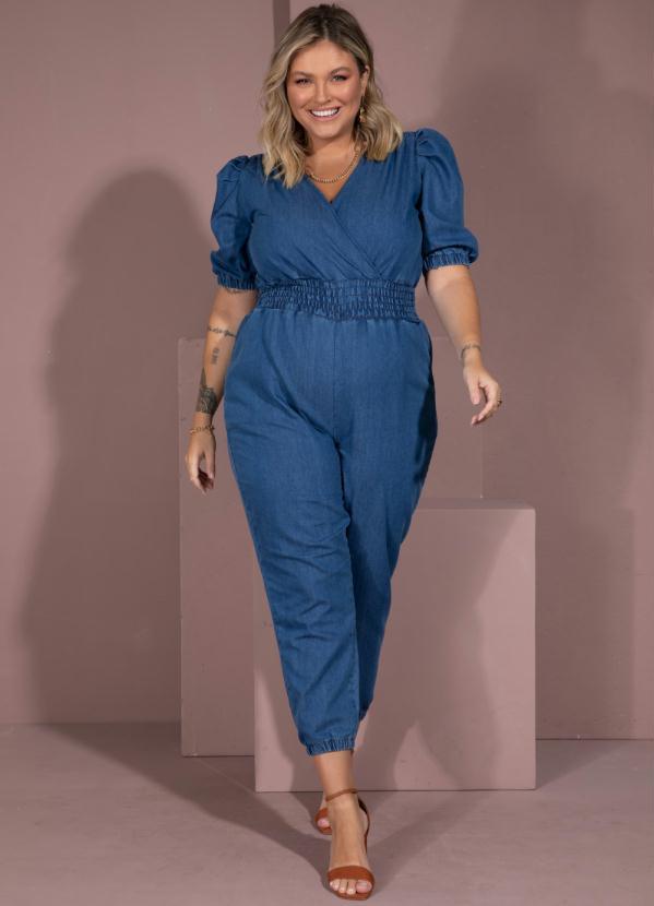 Quintess - Macacão Jeans Médio Decote Transpassado e Bolsos 7