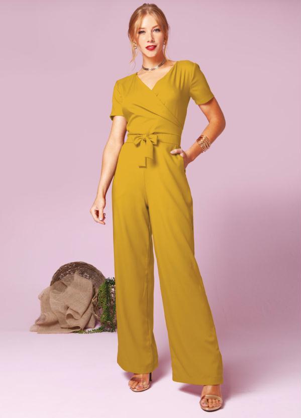 Macacão Longo Mostarda com Ajuste na Cintura Quintess