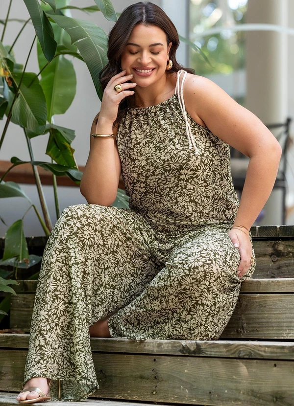 Quintess - Macacão Mini Floral em Malha Plissada 15