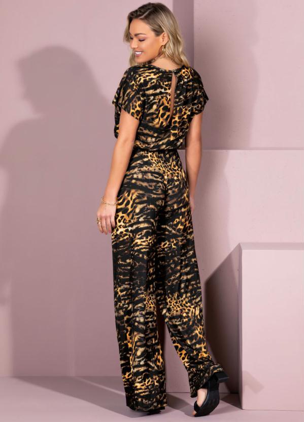 Quintess - Macacão Onça com Bolsos Funcionais e Faixa 3