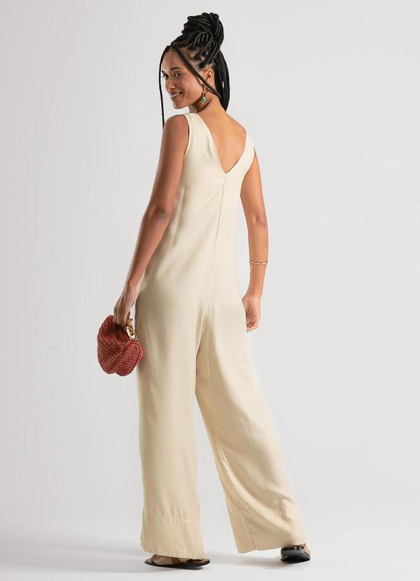 Cativa - Macacão Pantalona em Viscose Bege 2