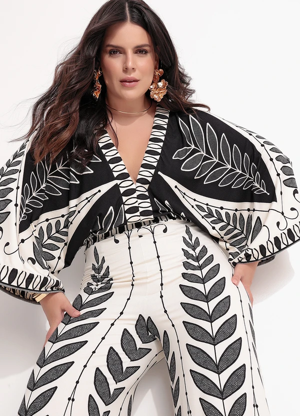 Farm - Macacão Pantalona Rendeira Preto 14