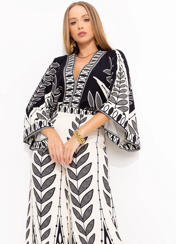 Farm - Macacão Pantalona Rendeira Preto 7