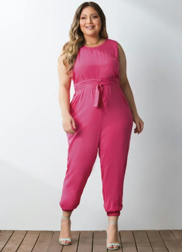 Queima Estoque - Macacão Pink com Faixa para Amarração