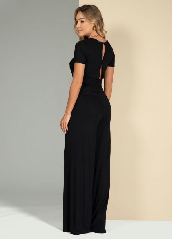 Quintess - Macacão Preto com Bolsos Funcionais 2