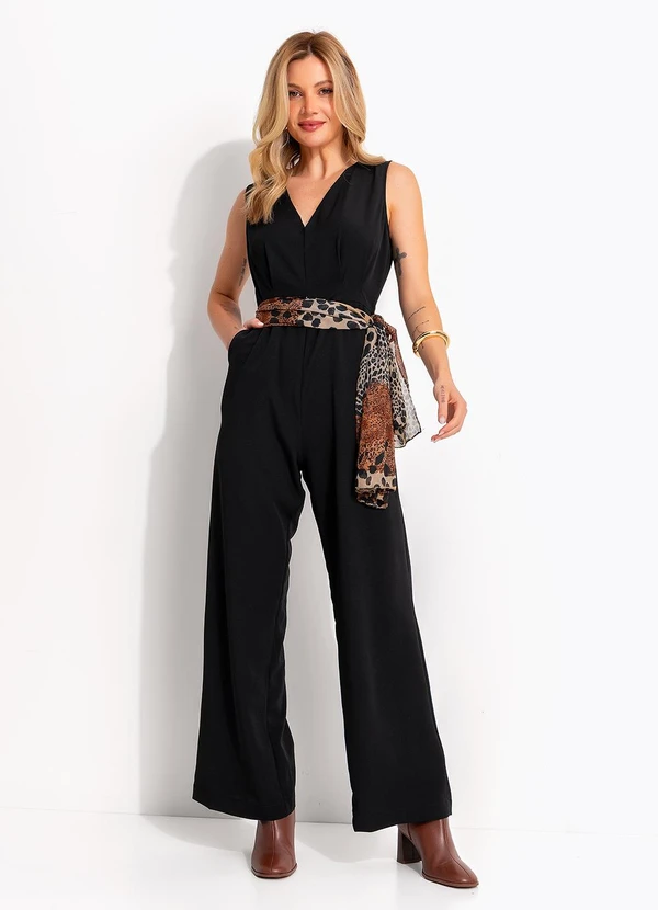 Quintess - Macacão Preto em Crepe Plano 5