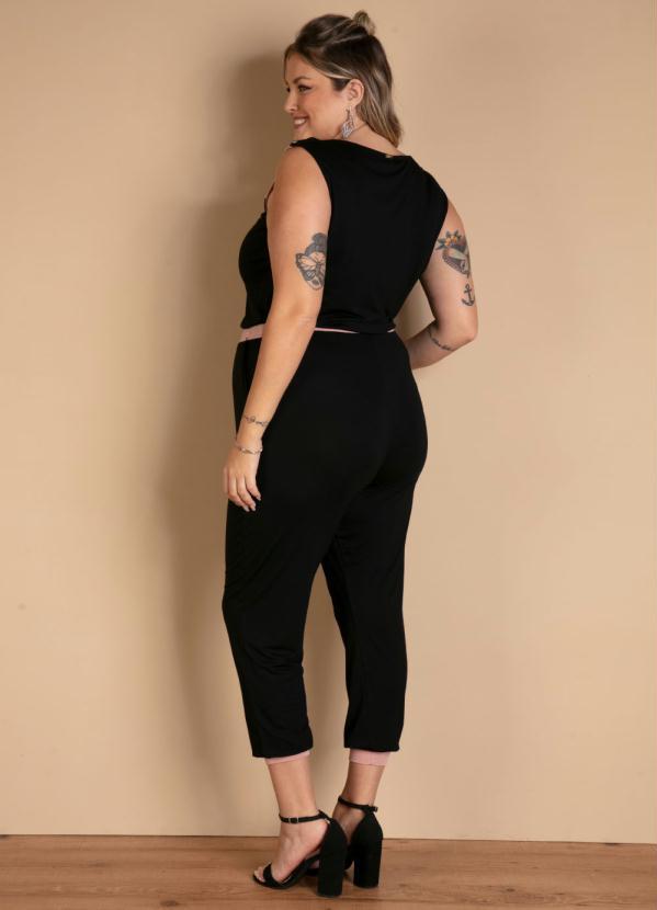 Quintess - Macacão Rosa e Preto Acinturado com Bolsos 5