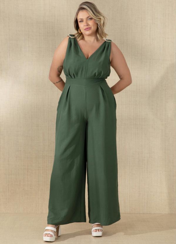 Quintess - Macacão Verde Militar com Fivela nas Alças 8