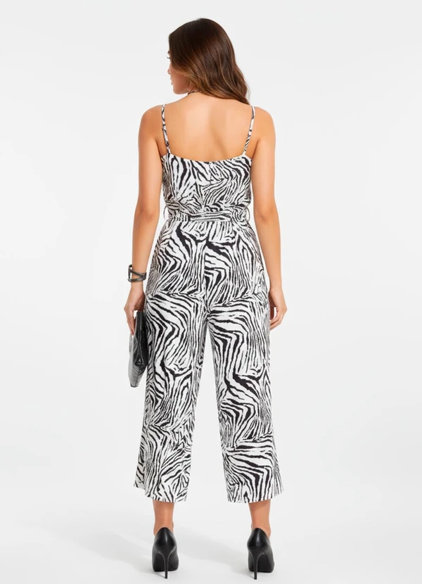 Quintess - Macacão Zebra em Alfaiataria Sarjada 7