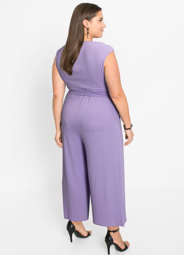 Outlet - Macacão com Bolsos e Amarração Lilás 5