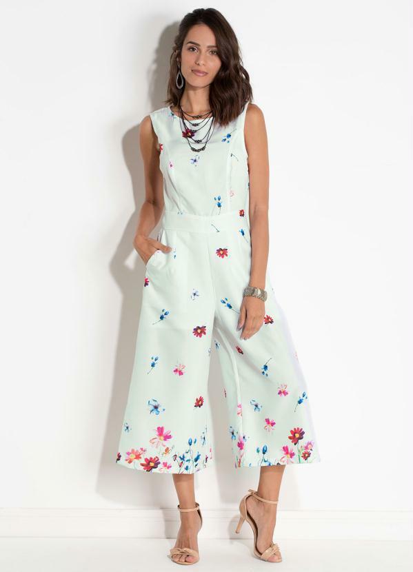 Quintess - Macacão Floral Pantacourt com Bolsos