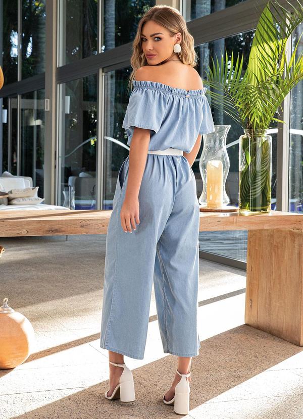 Quintess - Macacão Jeans Claro em Jeans Leve 2