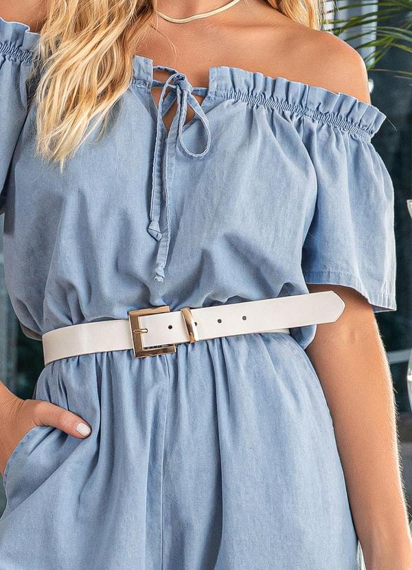 Quintess - Macacão Jeans Claro em Jeans Leve 3