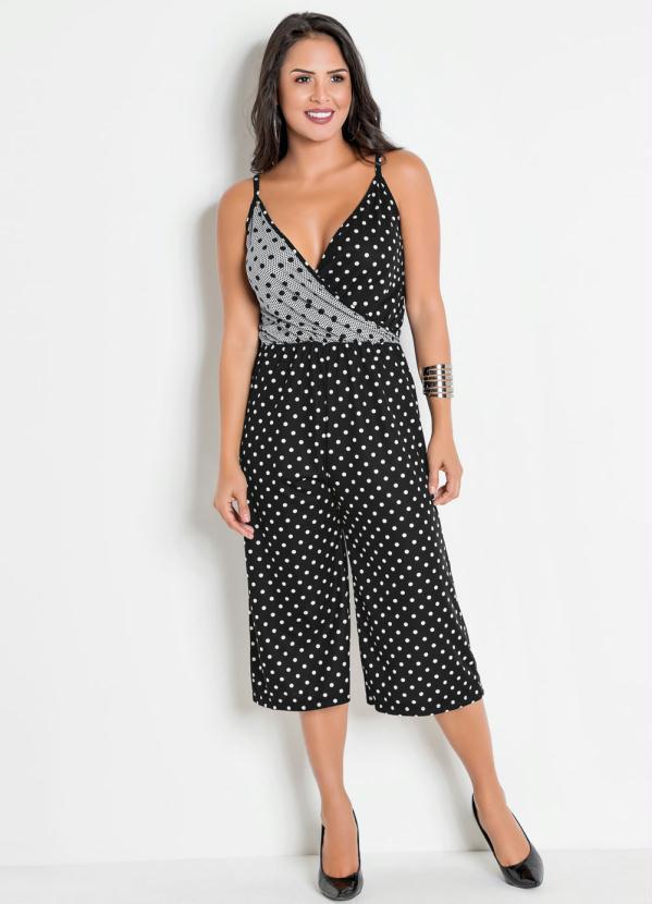 Outlet - Macacão Pantacourt com Decote Transpassado Poá