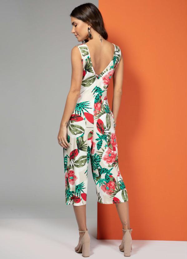 Quintess - Macacão Pantacourt Tropical Bege com Bolsos 2