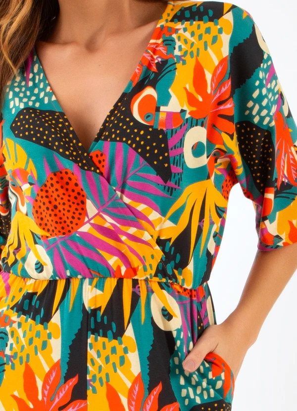 Quintess - Macacão Tropical Colorido em Malha de Viscose 3