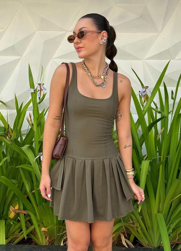 Choyee - Macaquinho de Pregas Olívia Verde 1