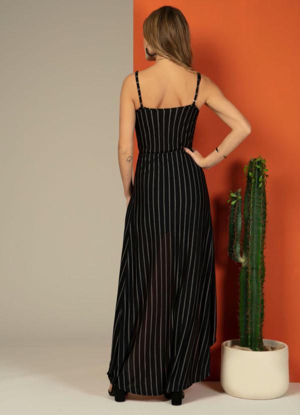 Quintess - Macaquinho Decote Transpassado Preto 2