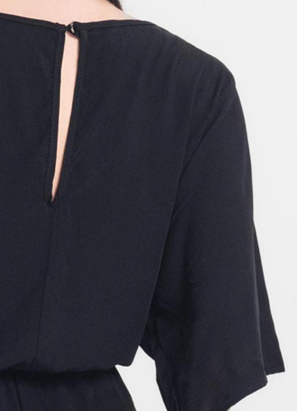 Infinita Cor - Macaquinho Feminino Viscose Preto 9