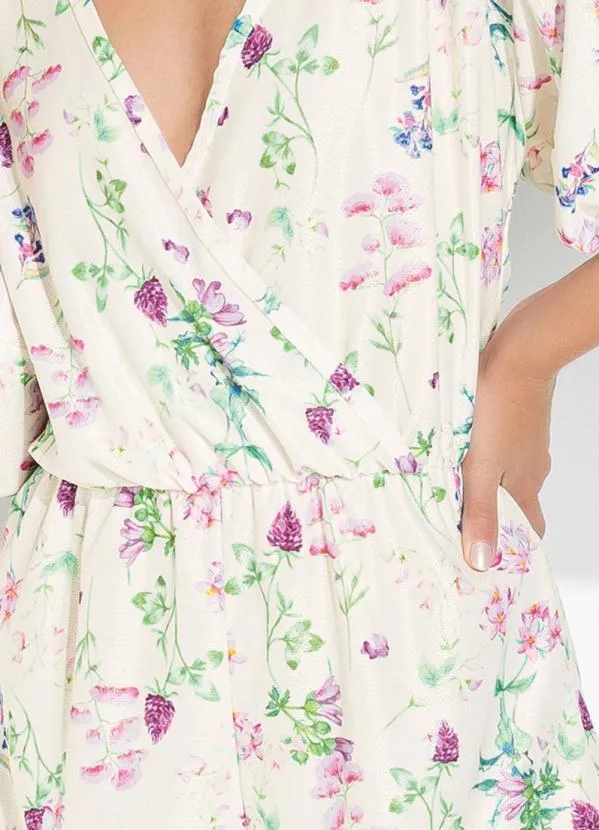 Moda Pop - Macaquinho Floral com Decote Transpassado 3