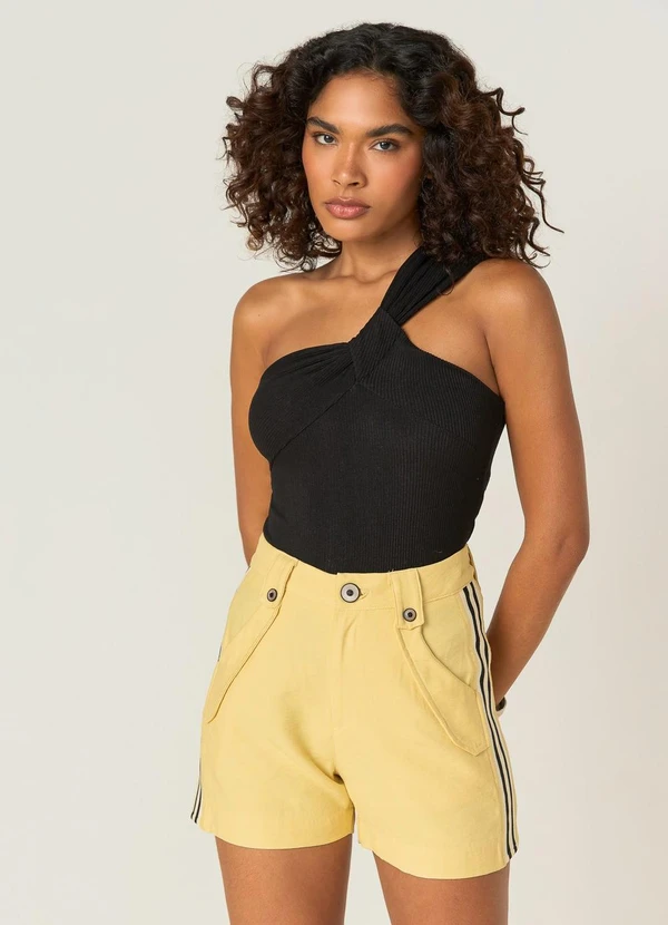 Elegance - Blusa Canelada Assimétrica com Laço Preto
