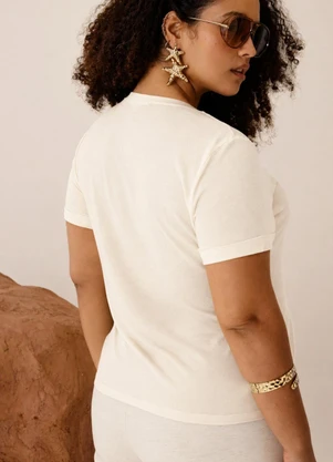 Elegance - Blusa com Bordado Frente e Barra Off White - ELEGANCE