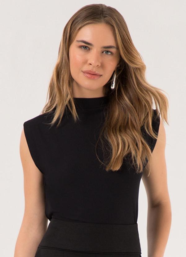 Lunender - Blusa com Gola Alta em Malha Crepe Preto 1