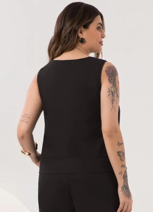 Lunender Mais Mulher - Blusa Plus Size com Aberturas Laterais Preto - LUNENDER MAIS MULHER