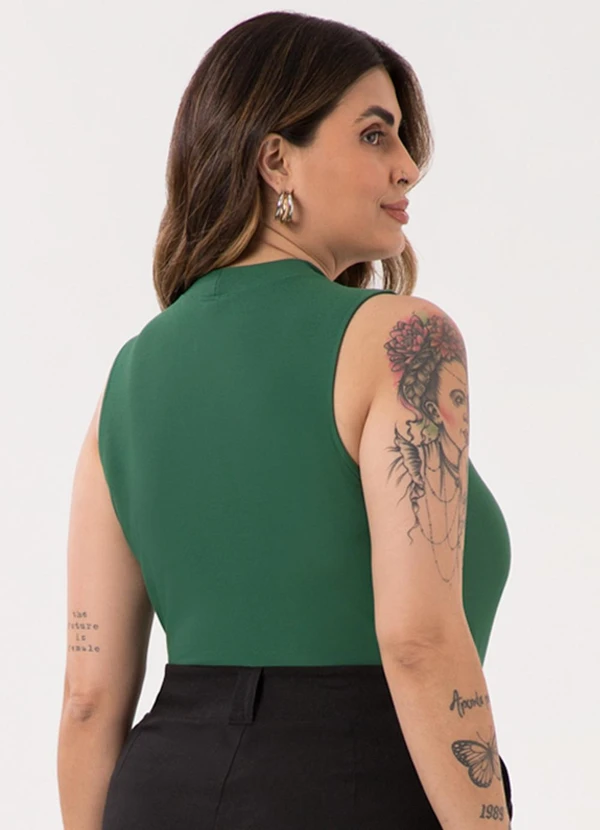 Lunender Mais Mulher - Blusa Plus Size com Gola Franzida Crepe Verde 2