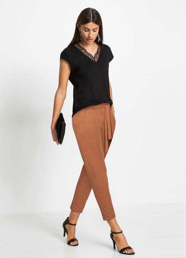 Outlet - Calça Clochard com Amarração Caramelo 3