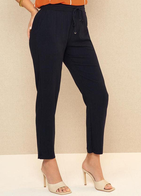 Cativa - Calça Feminina Cintura Alta em Alfaiataria Preto 1