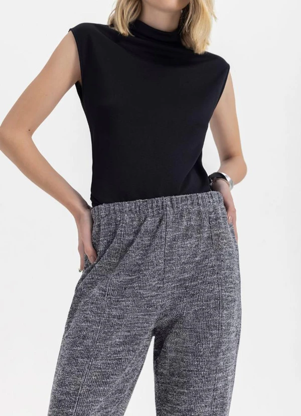 Essendi - Calça Feminina em Ribana  Preto 5