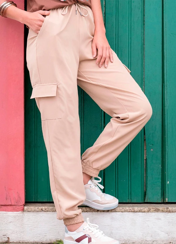 Hiatto Confecção - Calça Feminina Jogger Cargo Bege 2