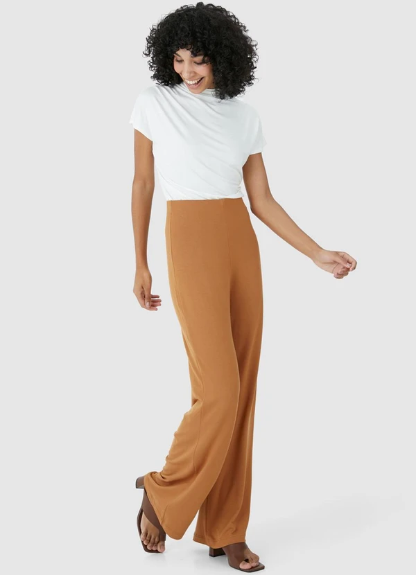 Malwee - Calça Wide Leg em Moletinho Marrom 4