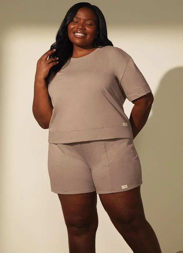 Marialícia - Short Feminino Comfy Texturizado Marrom 2